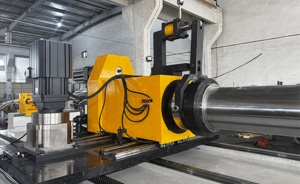 Plne automatický stroj na ohýbanie rúr CNC série L so servo-hydraulickým ovládaním