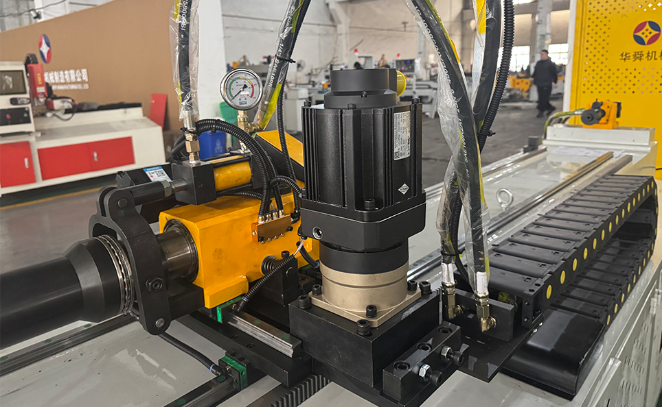 Plne automatický stroj na ohýbanie rúr CNC série S s voliteľnou funkciou simulácie Plne automatický stroj na ohýbanie rúr CNC série S s voliteľnou funkciou simulácie