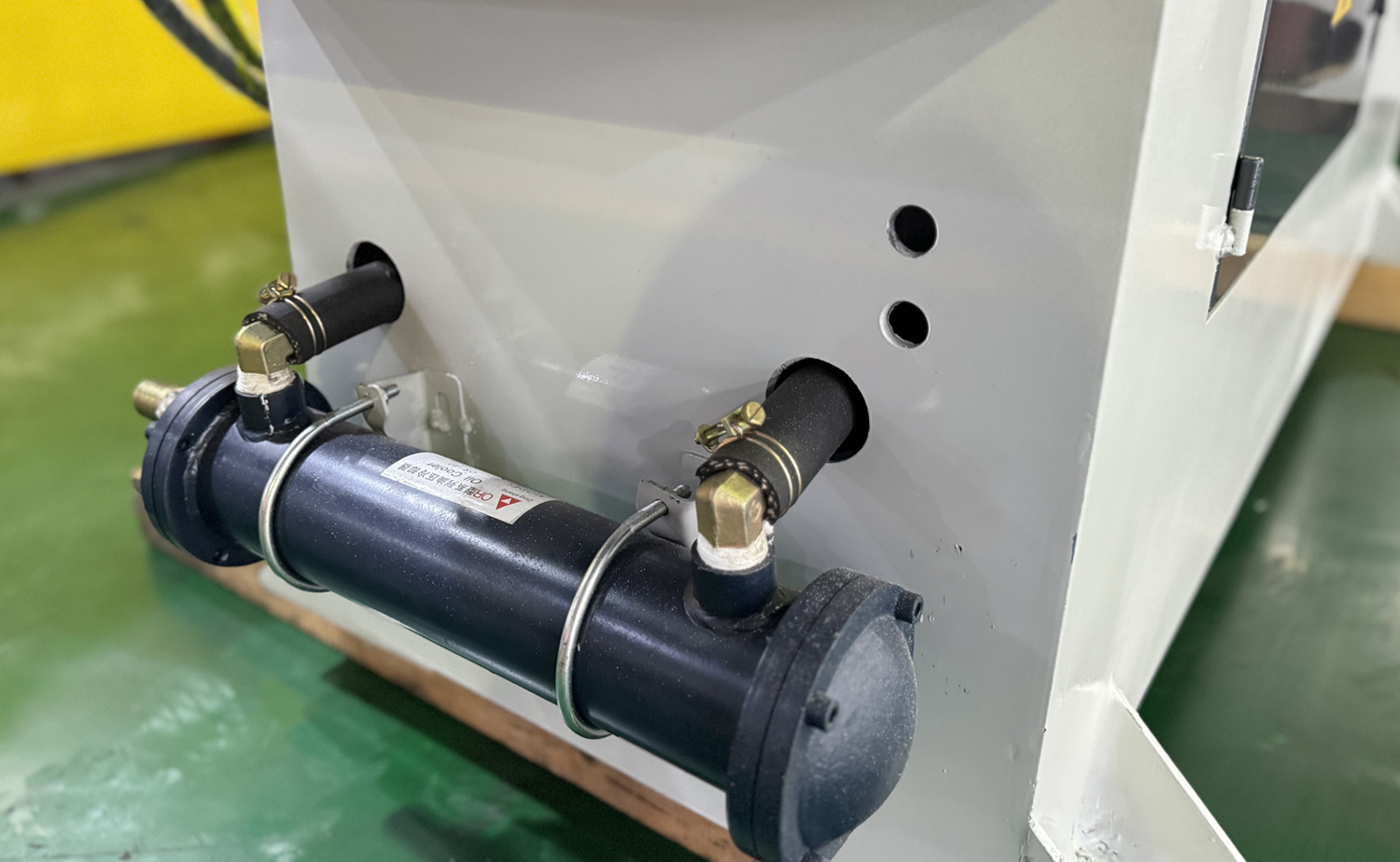 Hydraulický stroj na tvarovanie koncov rúr s jednou hlavou TM60